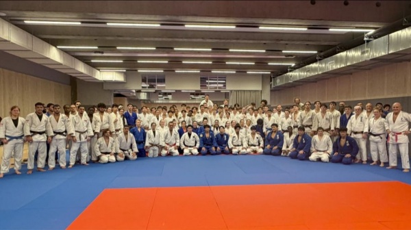 Une délégation japonaise au Pôle Espoir Nice